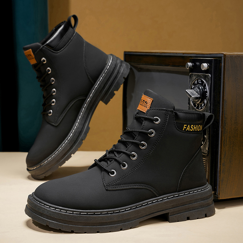 Men Shoes Classic - รองเท้าบูทผู้ชายแบบคลาสสิกทรงกลาง รุ่นใหม่ ปี 2025 - พื้นหนา