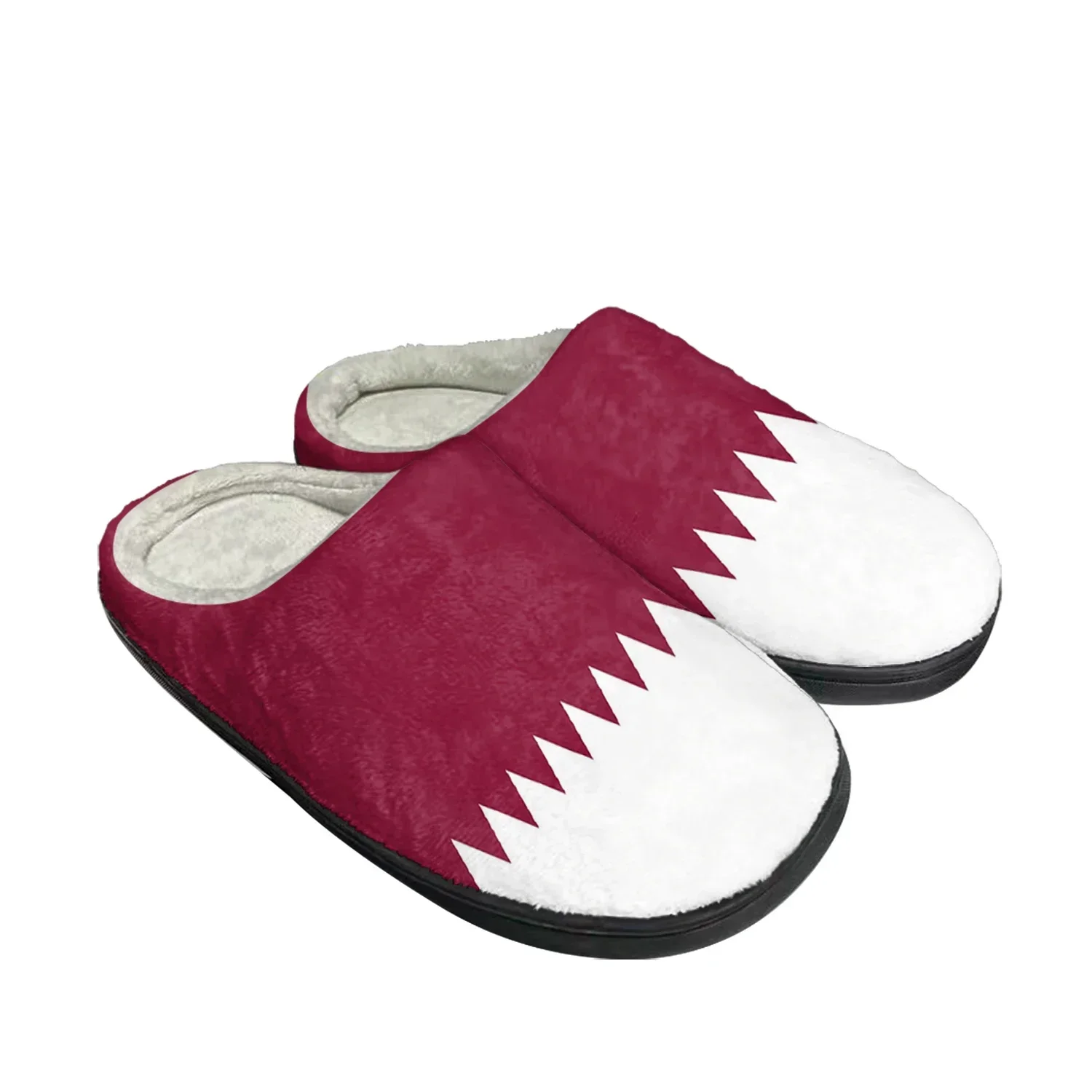 Men Shoes Qatar - รองเท้าแตะผ้าฝ้ายลายธงชาติกาตาร์ รองเท้าแตะลำลองสำหรับผู้ชายและผู้หญิง รองเท้าแตะนุ่มใส่ในบ้าน ให้ความอบอุ่น