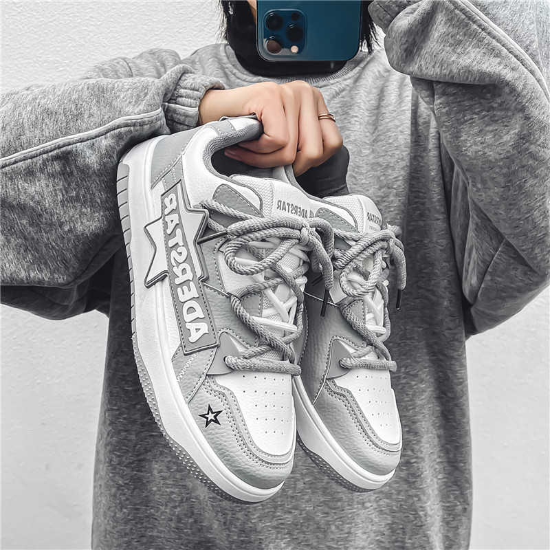 รองเท้าผ้าใบหัวมนพื้นยางน่ารัก - Men Shoes Branded บทวิจารณ์และราคา
