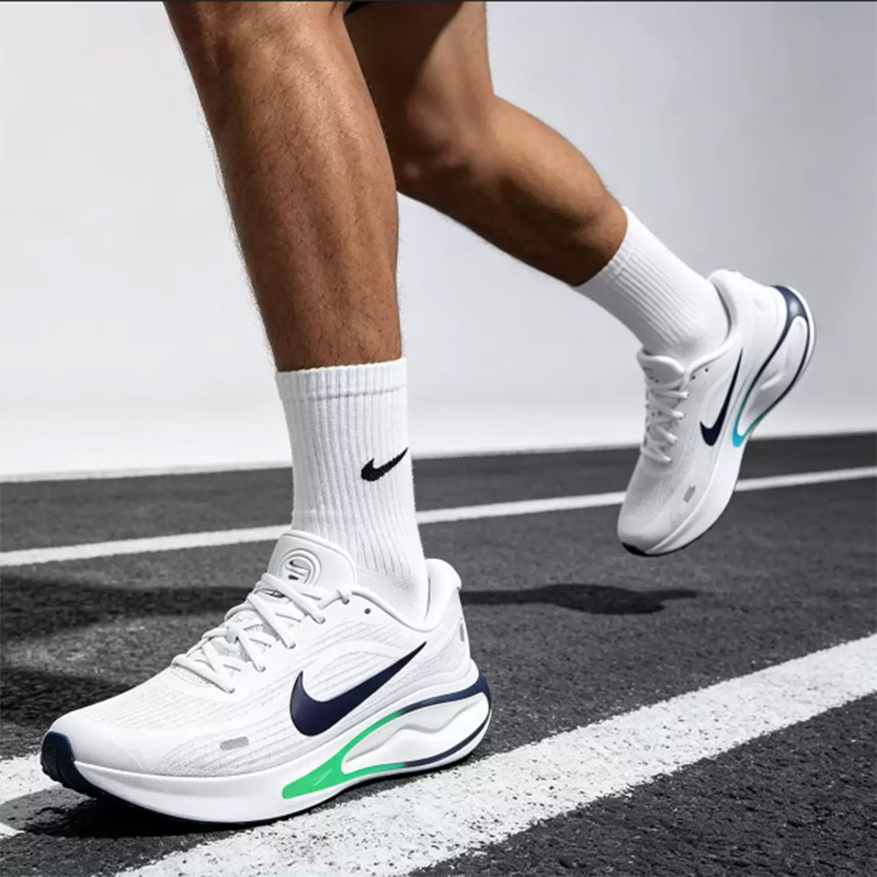 รองเท้าผู้ชาย Nike รุ่น JOURNE - Men Shoes Size Nike บทวิจารณ์และราคา