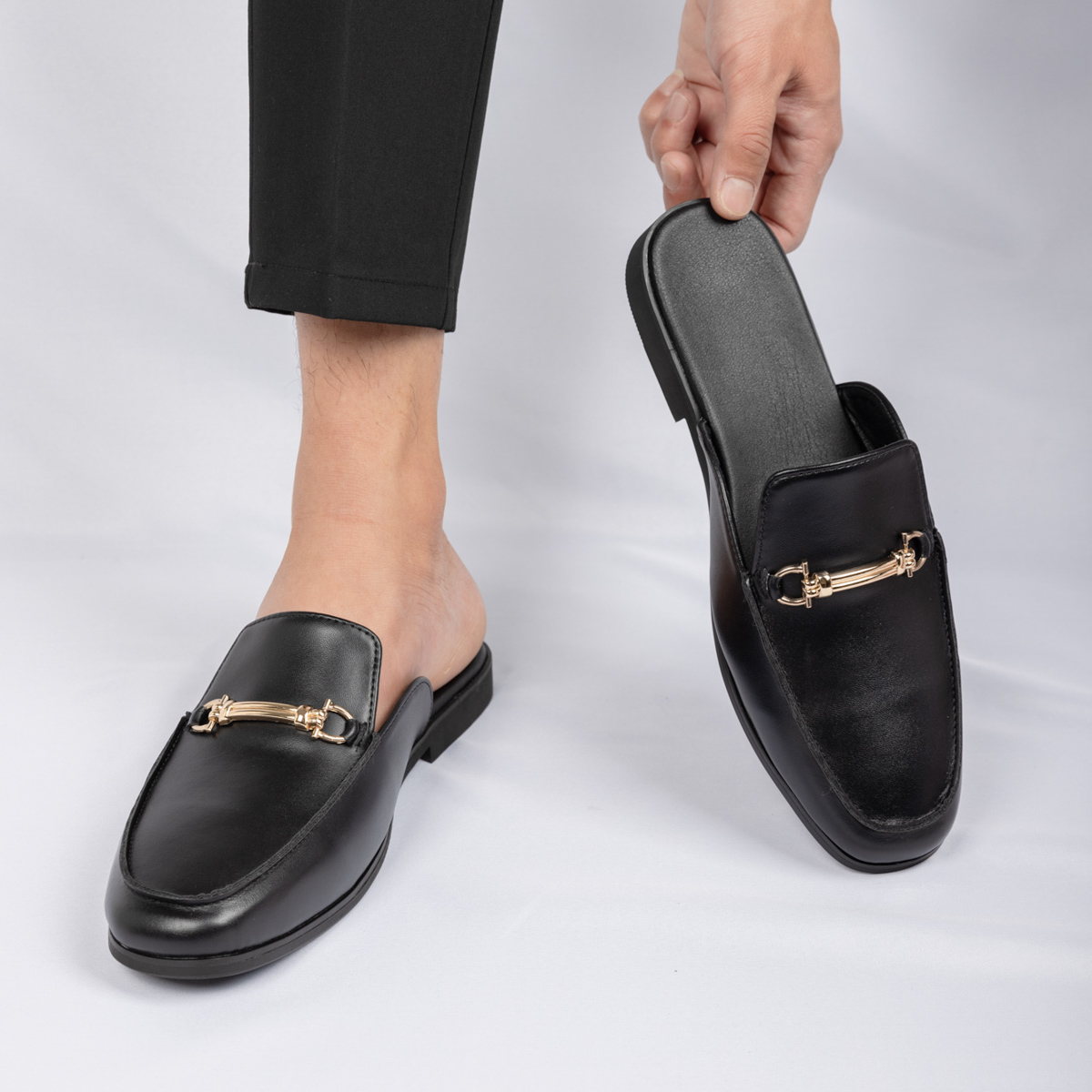 รองเท้าสลิปออนผู้ชายแฟชั่น รอง - Men Shoes Classic บทวิจารณ์และราคา