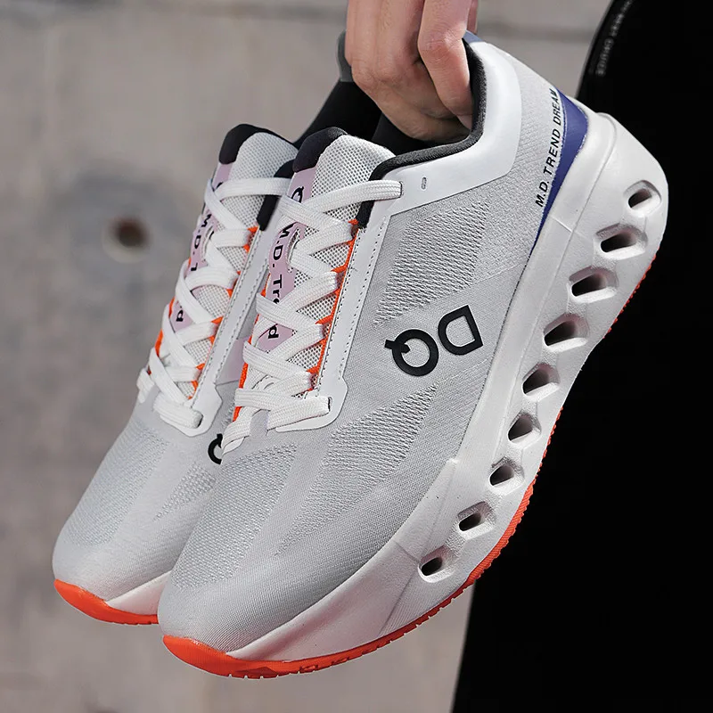 รองเท้าผู้ชายผู้หญิงใส่สบาย รอ - Men Shoes On Cloud บทวิจารณ์และราคา